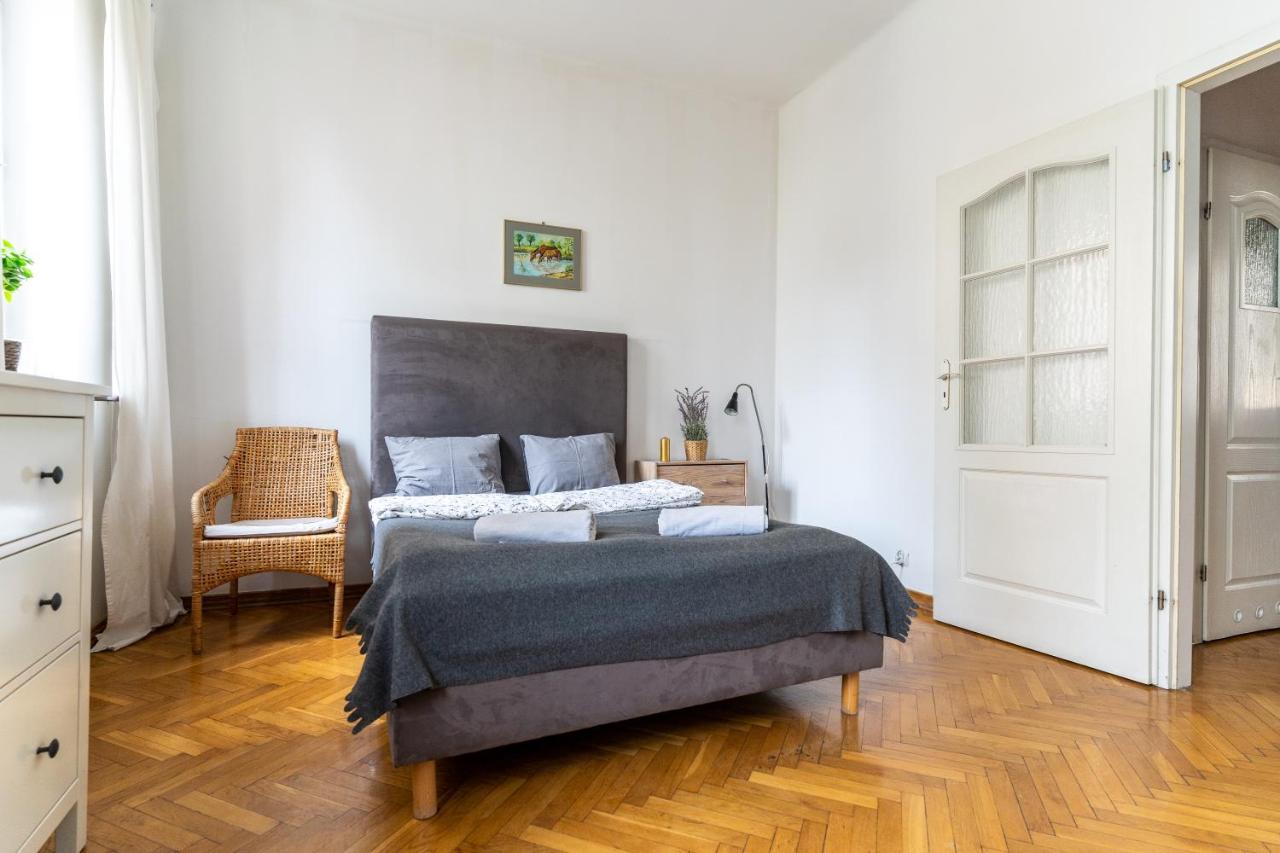 Appartement Golden Apartments/cel2/4 *
